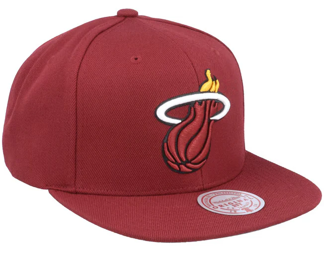 Men's Miami Heat Mitchell & Ness NBA Core basic Maroon Snapback Hat