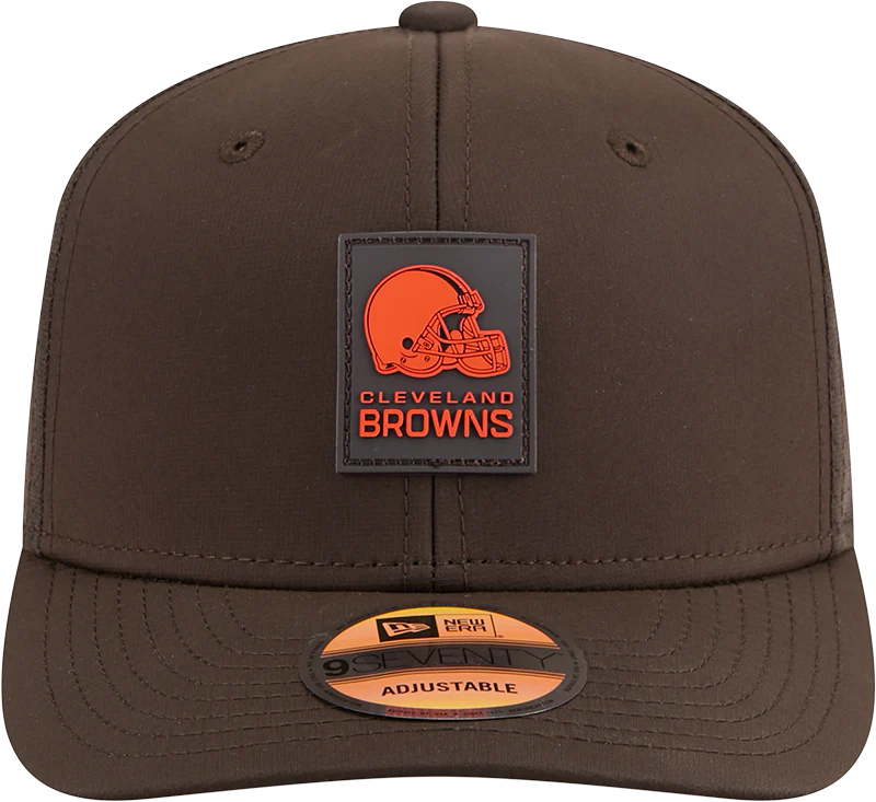 Men's Cleveland Browns New Era Brown 2025 Sideline 9SEVENTY Trucker Adjustable Hat