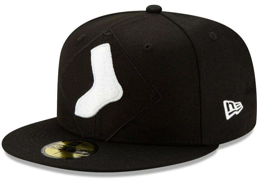 Chicago White Sox New Era Black Logo Elements 59FIFTY Fitted Hat