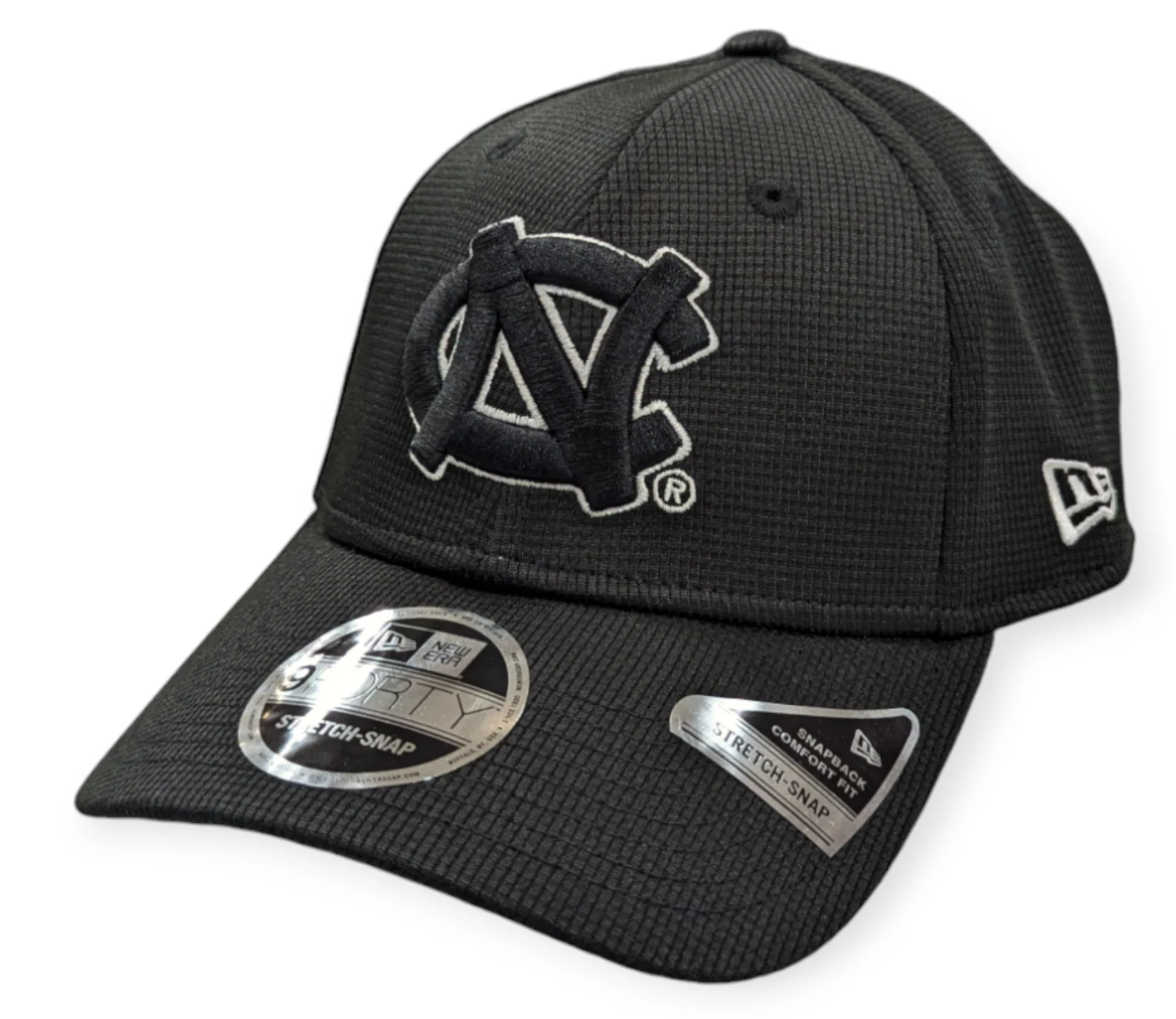 North Carolina Tar Heels New Era Black Pivot 9FORTY Adjustable Hat