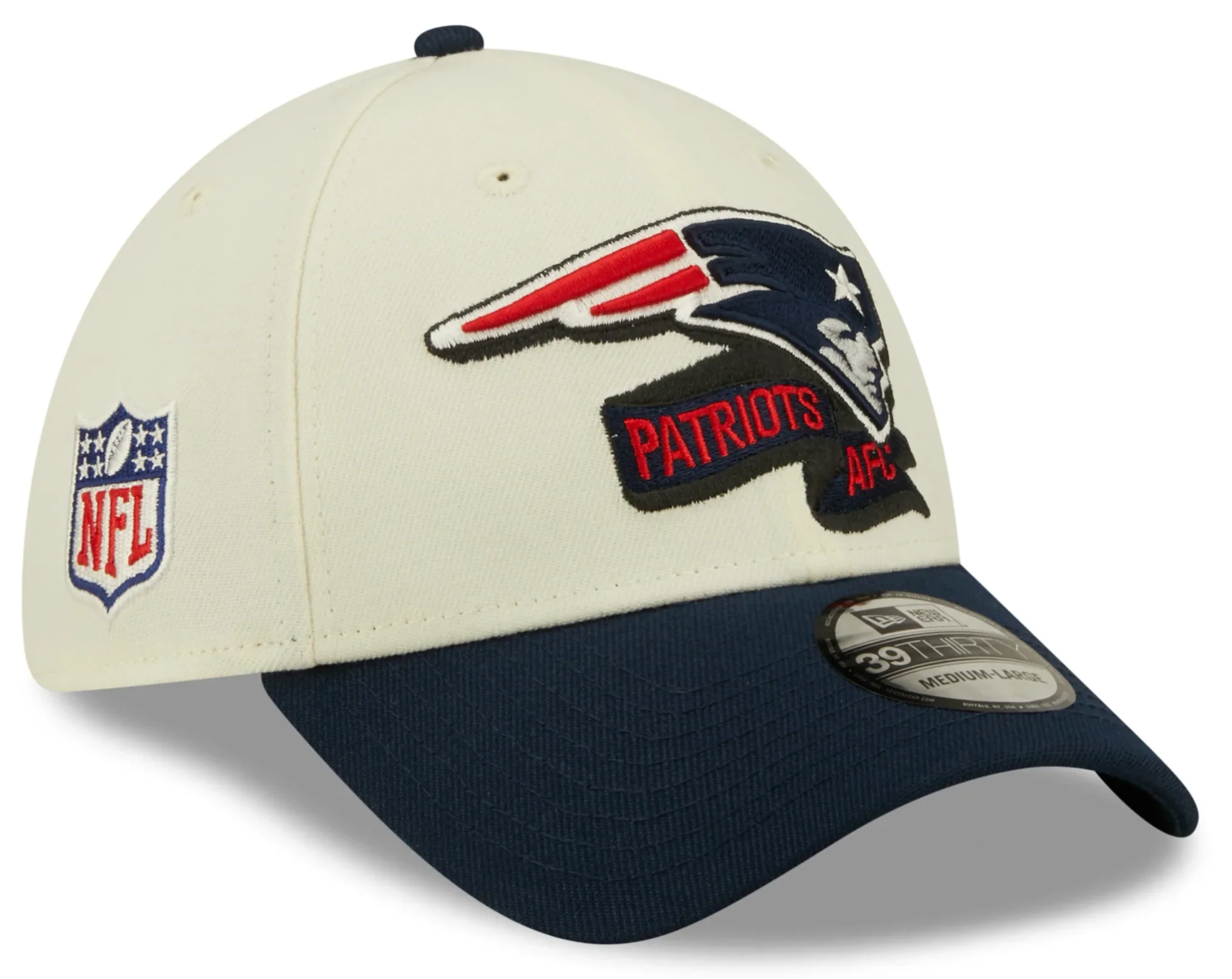 Men's New England Patriots New Era Cream/Navy 2022 Sideline 39THIRTY Flex Hat