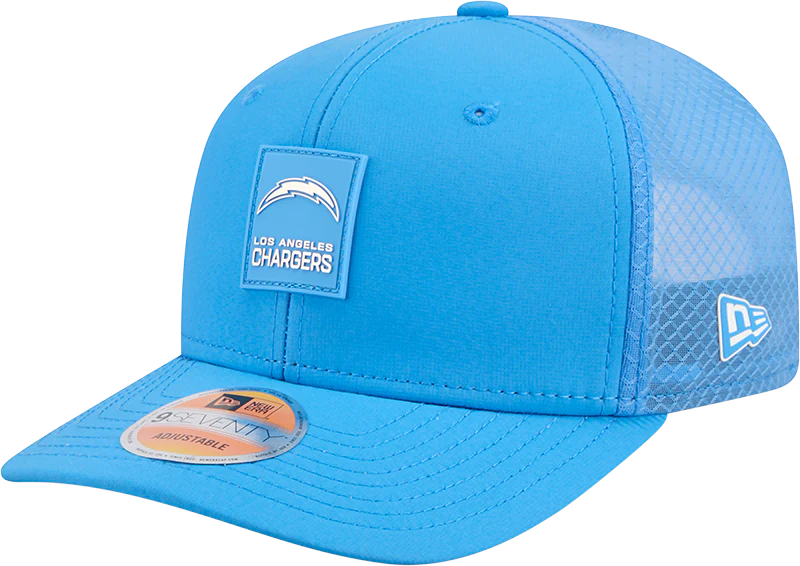 Men's Los Angeles Chargers New Era Blue 2025 Sideline 9SEVENTY Trucker Adjustable Hat