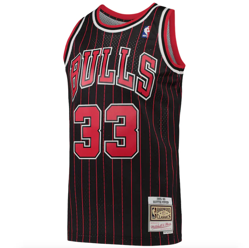 Men's Mitchell & Ness Scottie Pippen Black Chicago Bulls Hardwood Classics 1995-96 Swingman Jersey