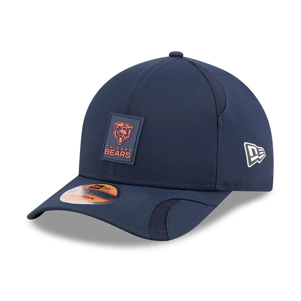 Men's Chicago Bears New Era Navy 2025 NFL Primary Logo Sideline Heat 9FORTY M-Crown Adjustable Hat