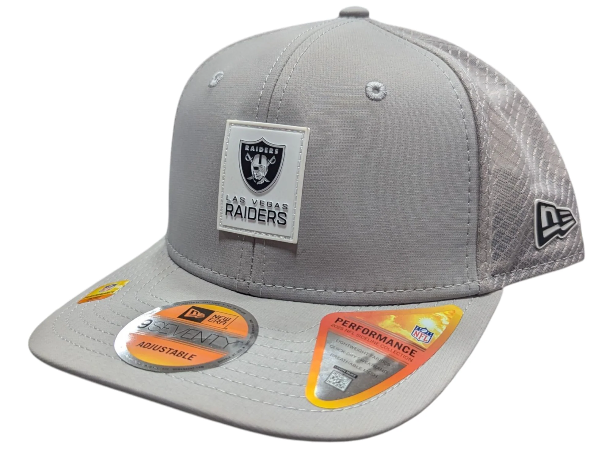 Men's Las Vegas Raiders New Era Gray 2025 NFL Sideline Heat 9SEVENTY Adjustable Hat