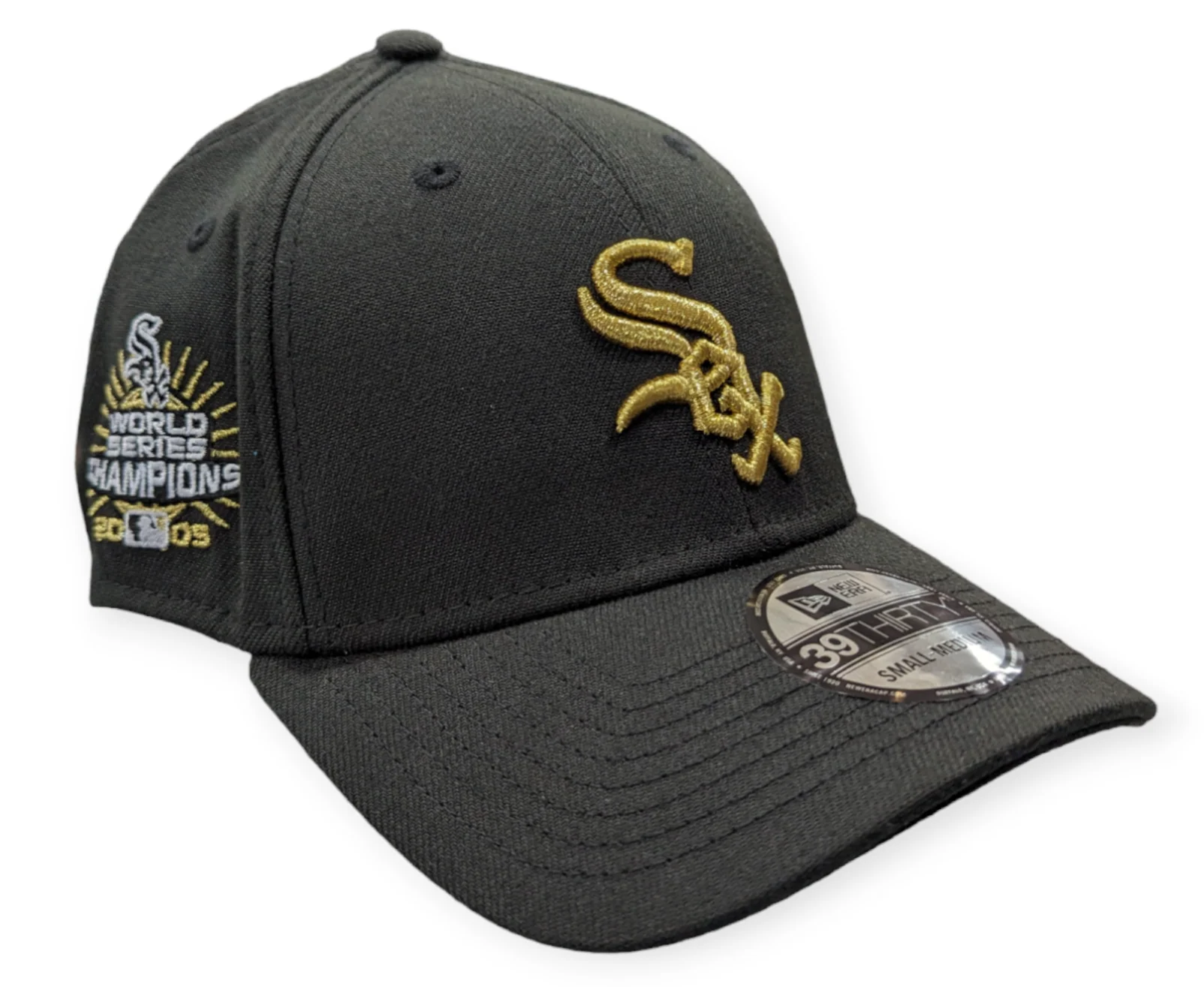 Chicago White Sox 2005 World Series Champions Gold 39THIRTY Black Flex Fit New Era Hat