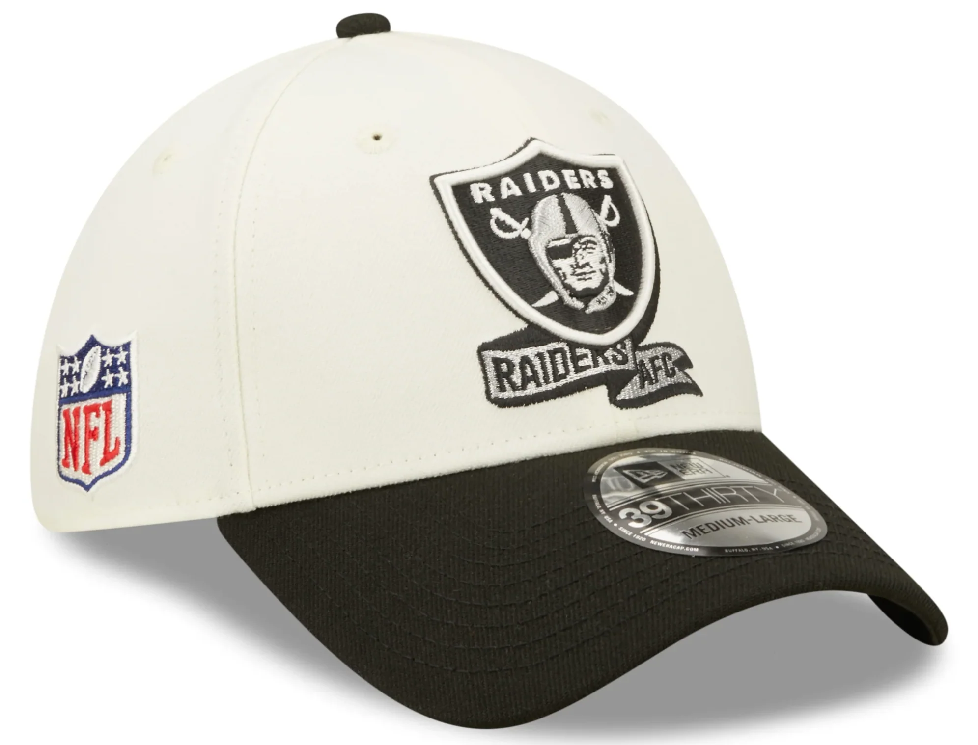 Men's Las Vegas Raiders New Era Cream/Black 2022 Sideline 39THIRTY Flex Hat