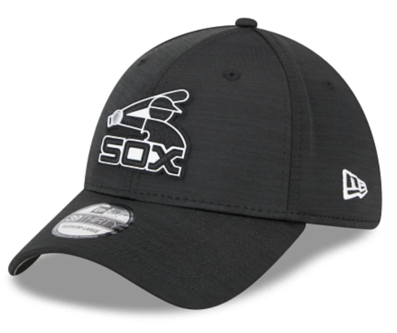 Men's Chicago White Sox New Era Black 2023 Clubhouse 39THIRTY Flex Fit Hat