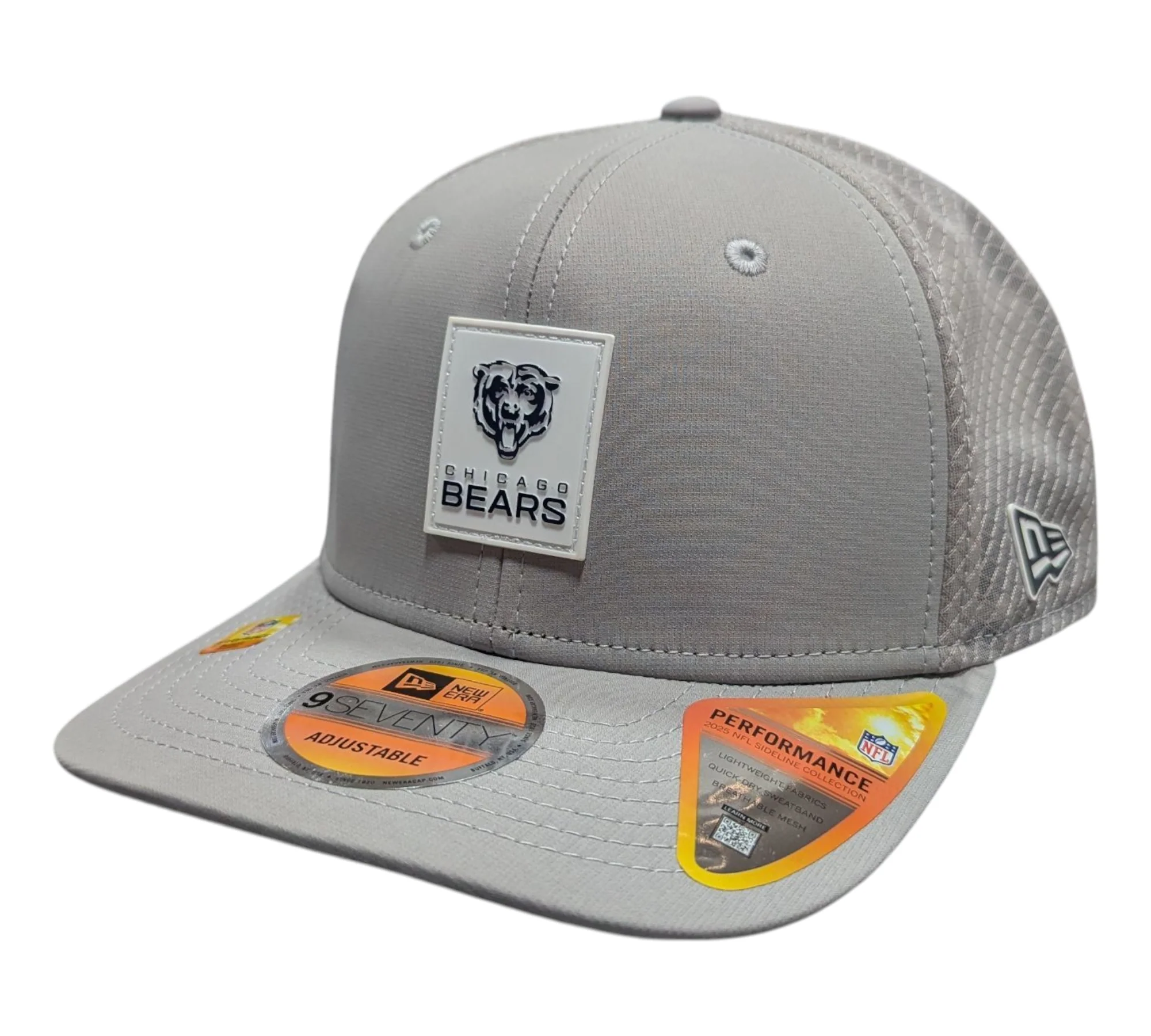 Men's Chicago Bears New Era Gray 2025 NFL Primary Logo Sideline Heat 9SEVENTY Adjustable Hat