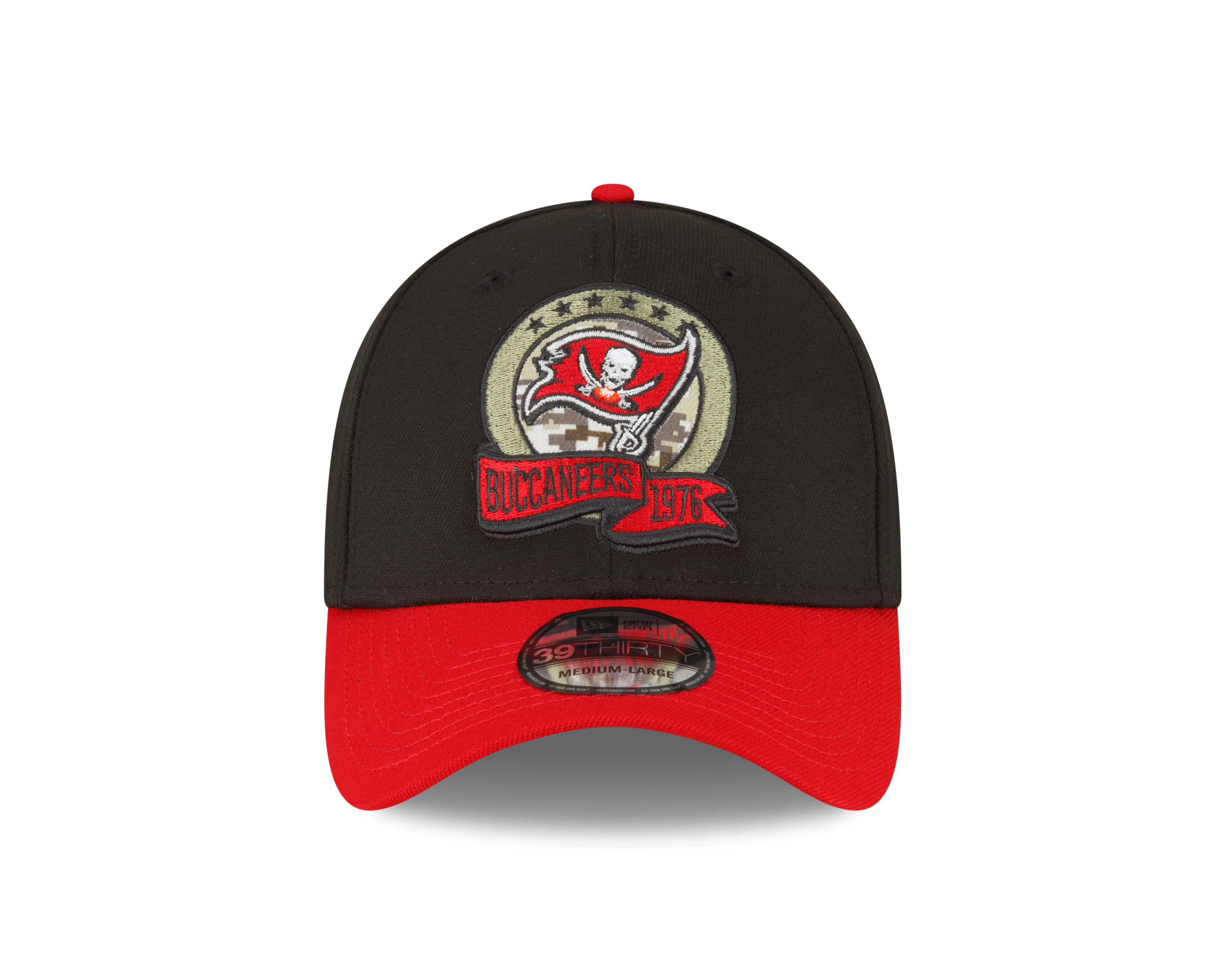 Men's Tampa Bay Buccaneers New Era Black 2022 Salute to Service 39THIRTY Flex Hat
