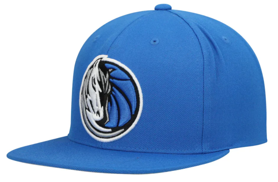 Dallas Mavericks Ground 2.0 Mitchell & Ness Snapback Hat