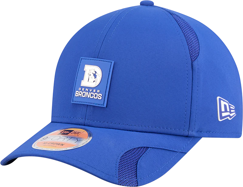 Men's Denver Broncos New Era Royal 2025 NFL Sideline Heat 9FORTY M-Crown Adjustable Hat