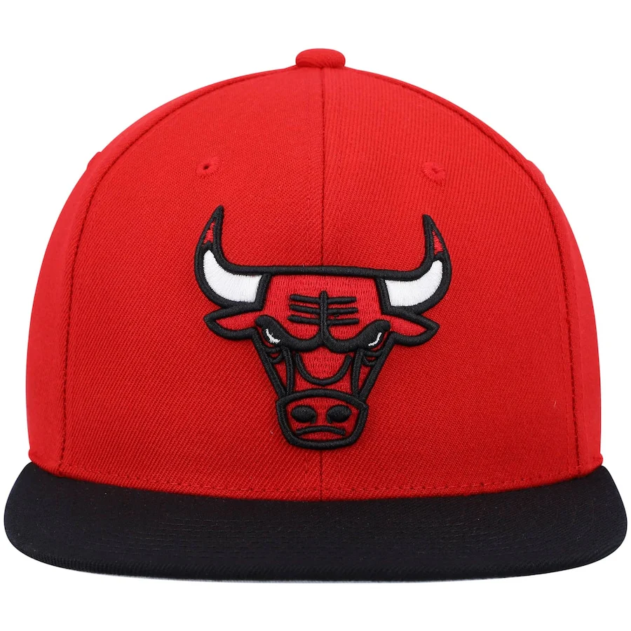 Mens Chicago Bulls Red Team 2-Tone 2.0 Snapback Hat By Mitchell And Ness