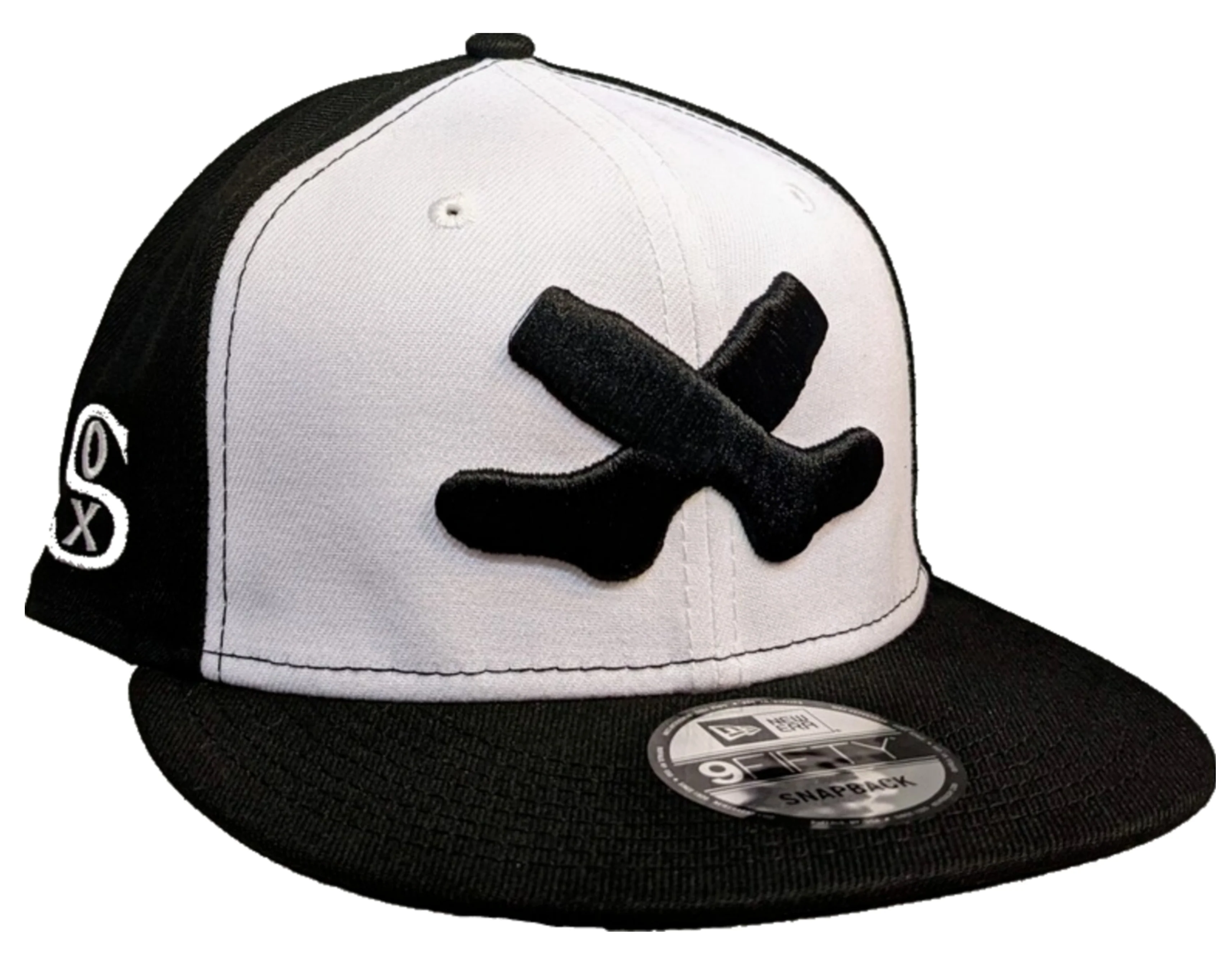 Mens Chicago White Sox New Era Black and White Cooperstown Collection 1926 Cross Socks 9FIFTY Side Patch Snapback Hat