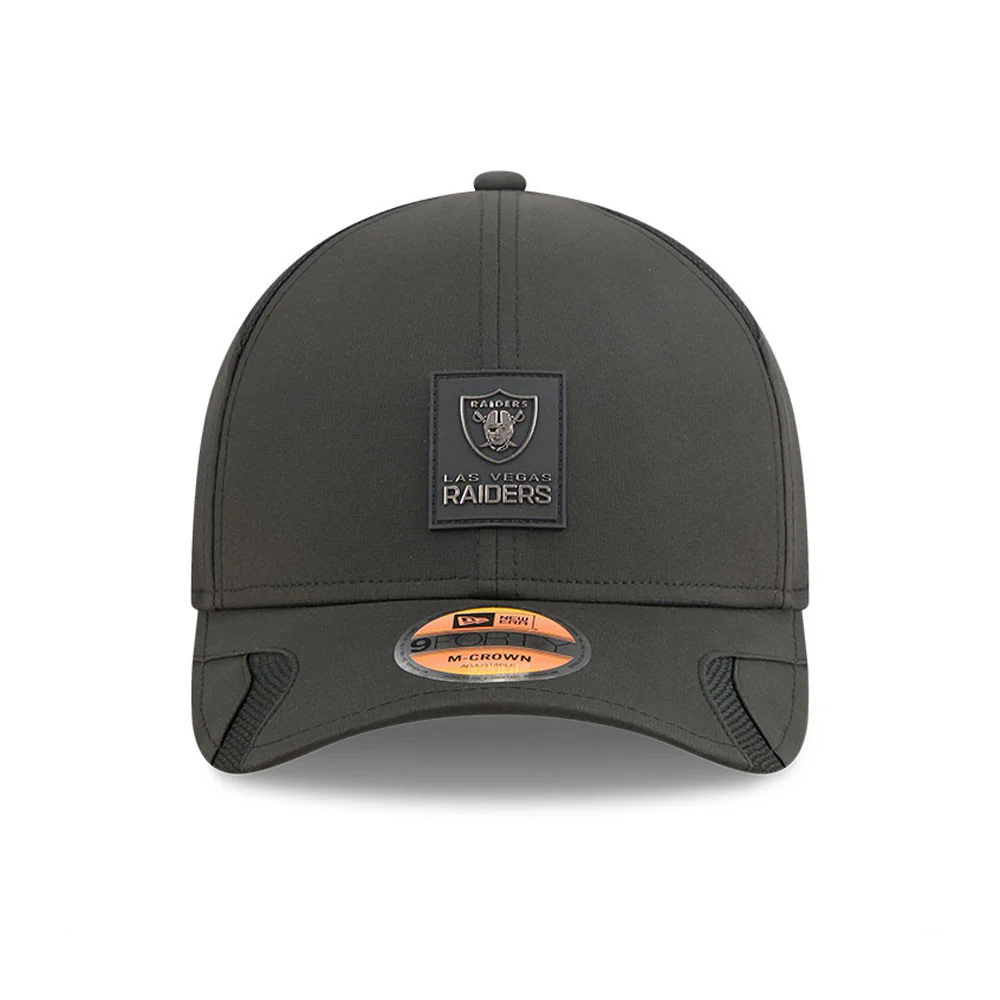 Men's Las Vegas Raiders New Era Black 2025 NFL Primary Logo Sideline Heat 9FORTY M-Crown Adjustable Hat