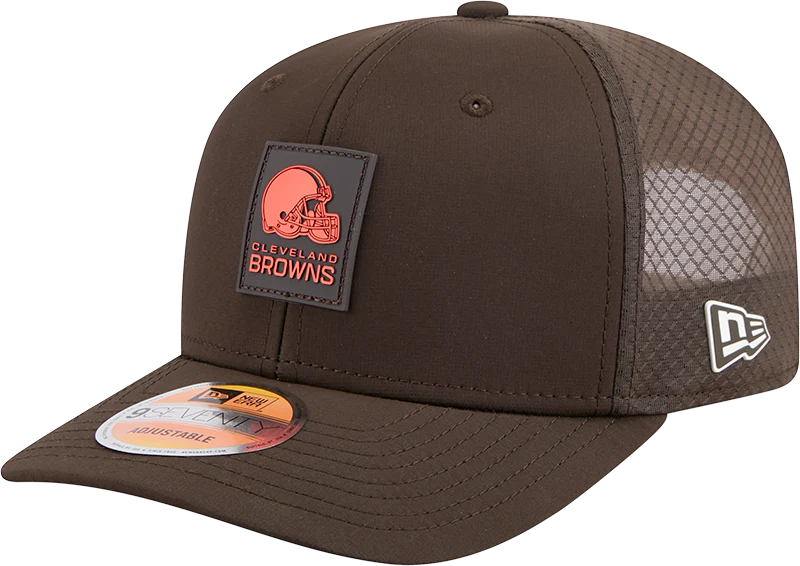 Men's Cleveland Browns New Era Brown 2025 Sideline 9SEVENTY Trucker Adjustable Hat