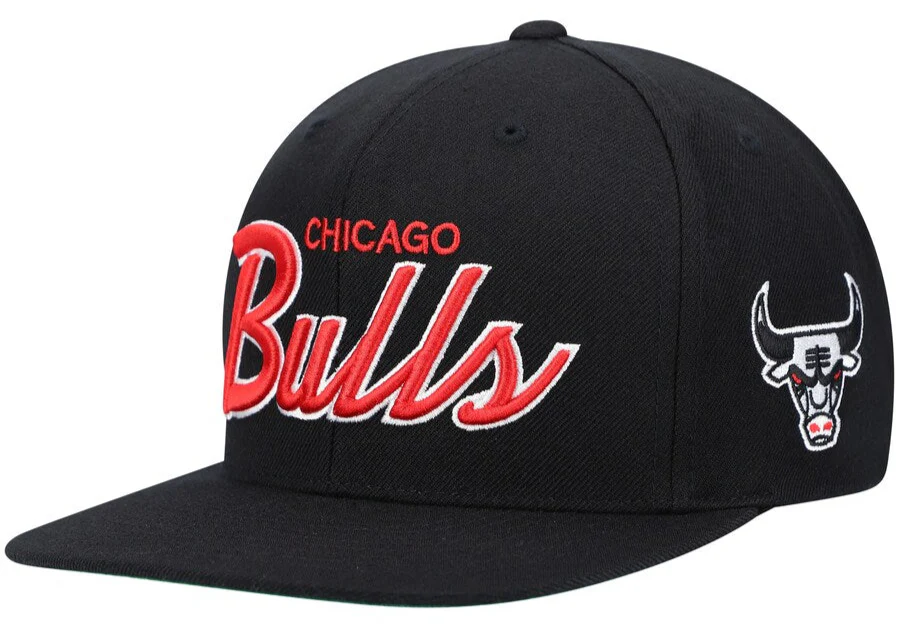 Men's Chicago Bulls Mitchell & Ness Black Hardwood Classics Foundation Script Snapback Hat