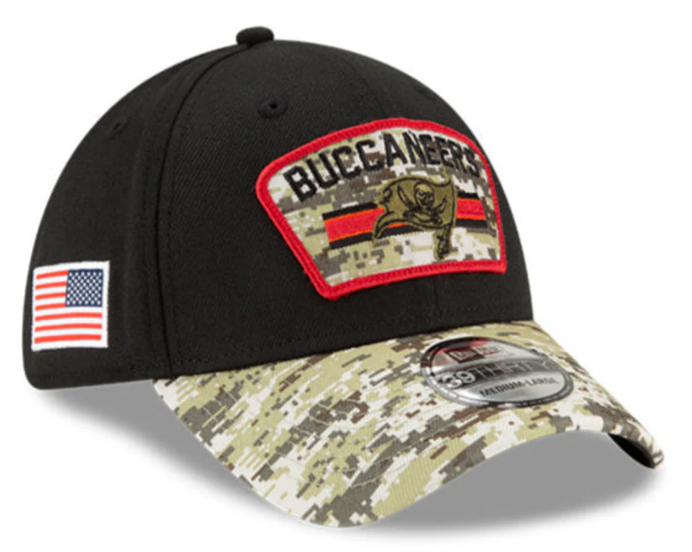 Men's Tampa Bay Buccaneers New Era Black 2021 Salute to Service Primary Logo 39THIRTY Flex Hat