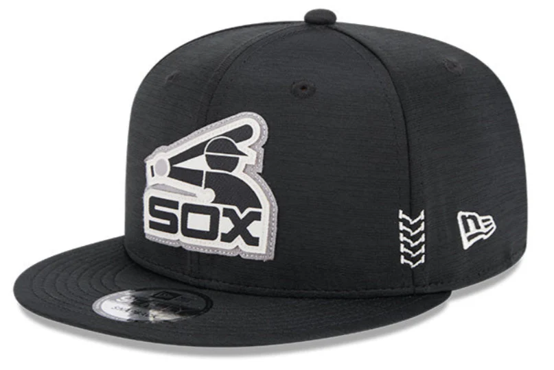 Men's Chicago White Sox New Era Black 2024 Clubhouse 9FIFTY Snapback Hat