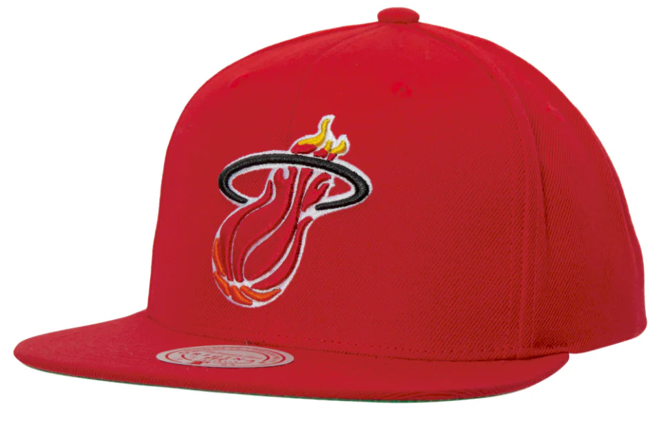 Men's Miami Heat Mitchell & Ness HWC Ground 2.0 Snapback Hat-Red