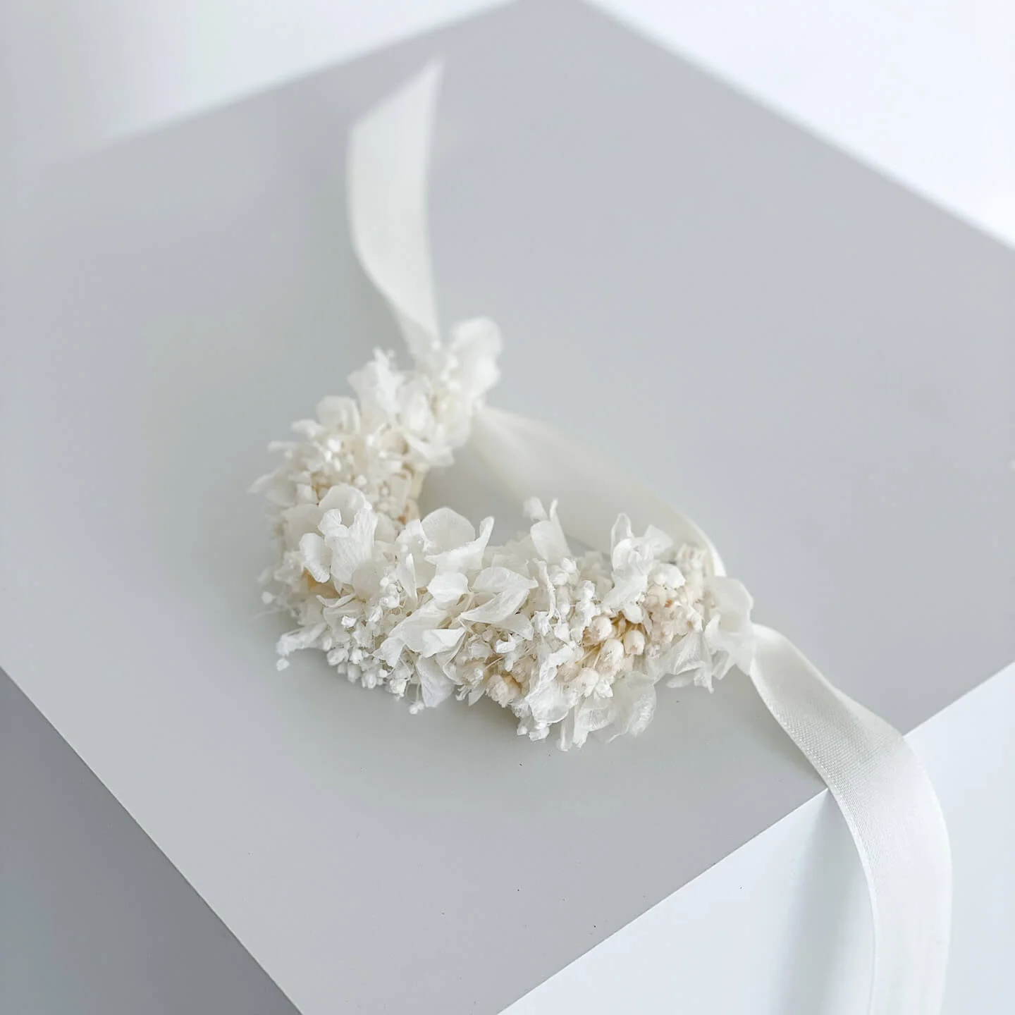 Armband Trockenblumen Hortensie Mix weiß