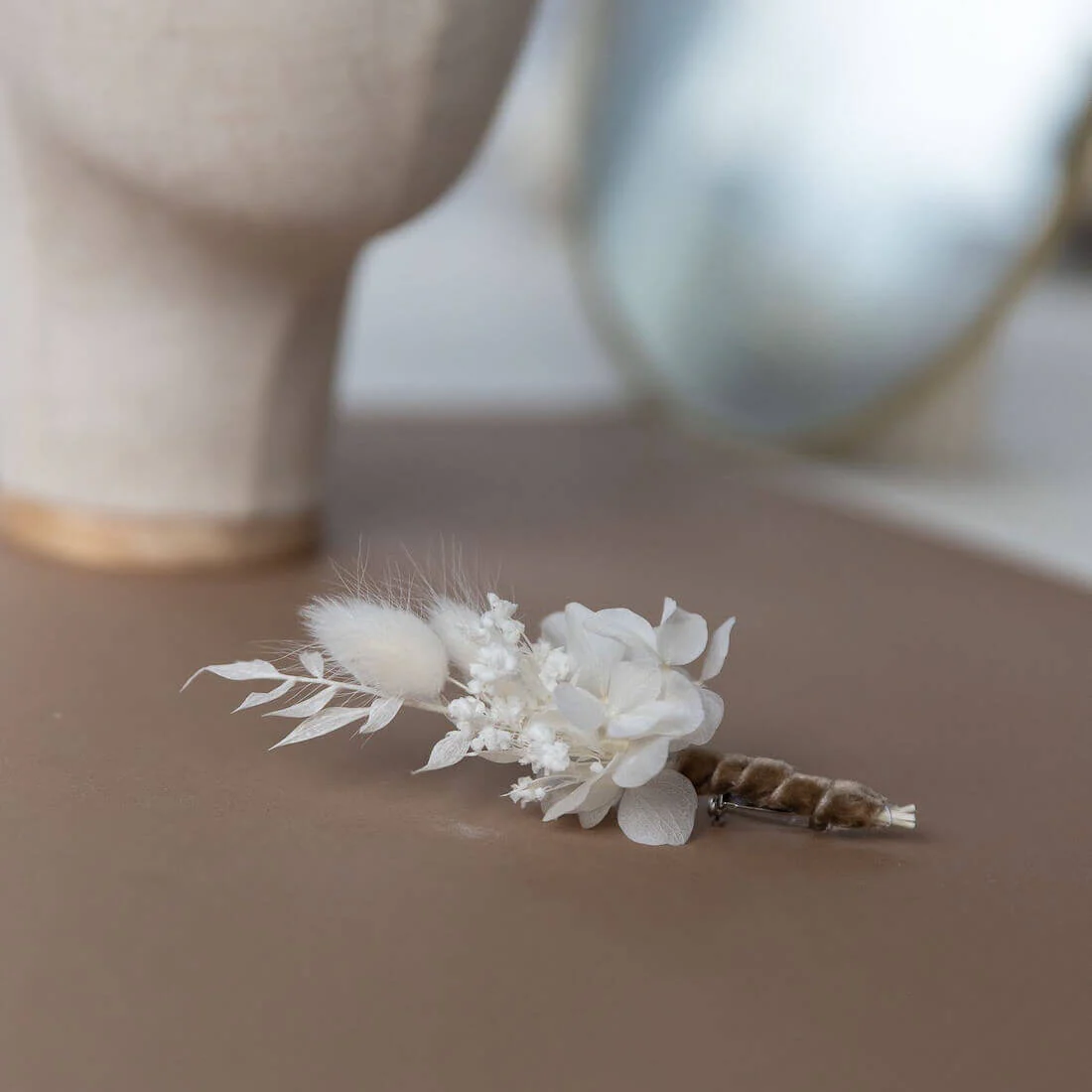 Anstecker Bräutigam Trockenblumen weiß