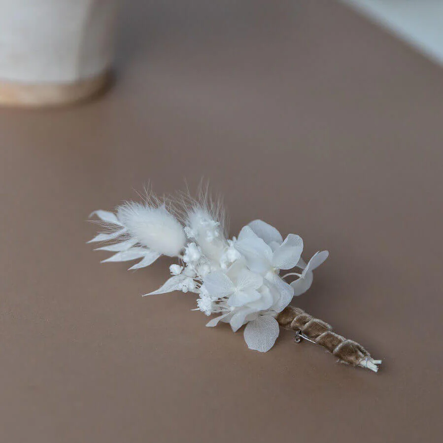 Anstecker Bräutigam Trockenblumen weiß