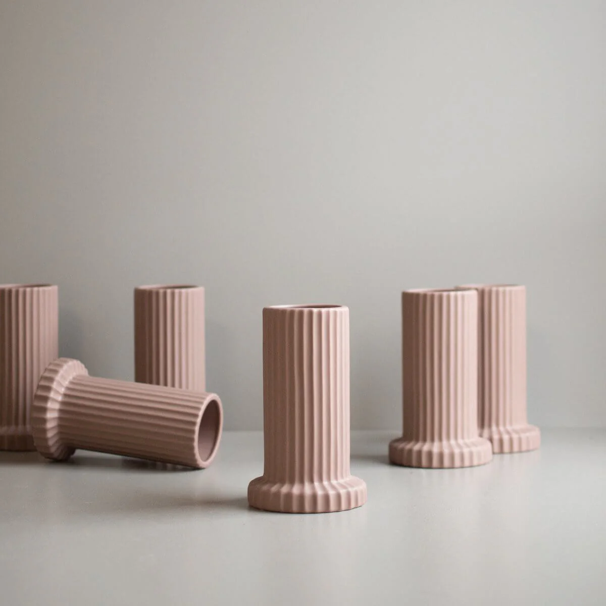 dbkd Vase Stripe Säule mit Rillen