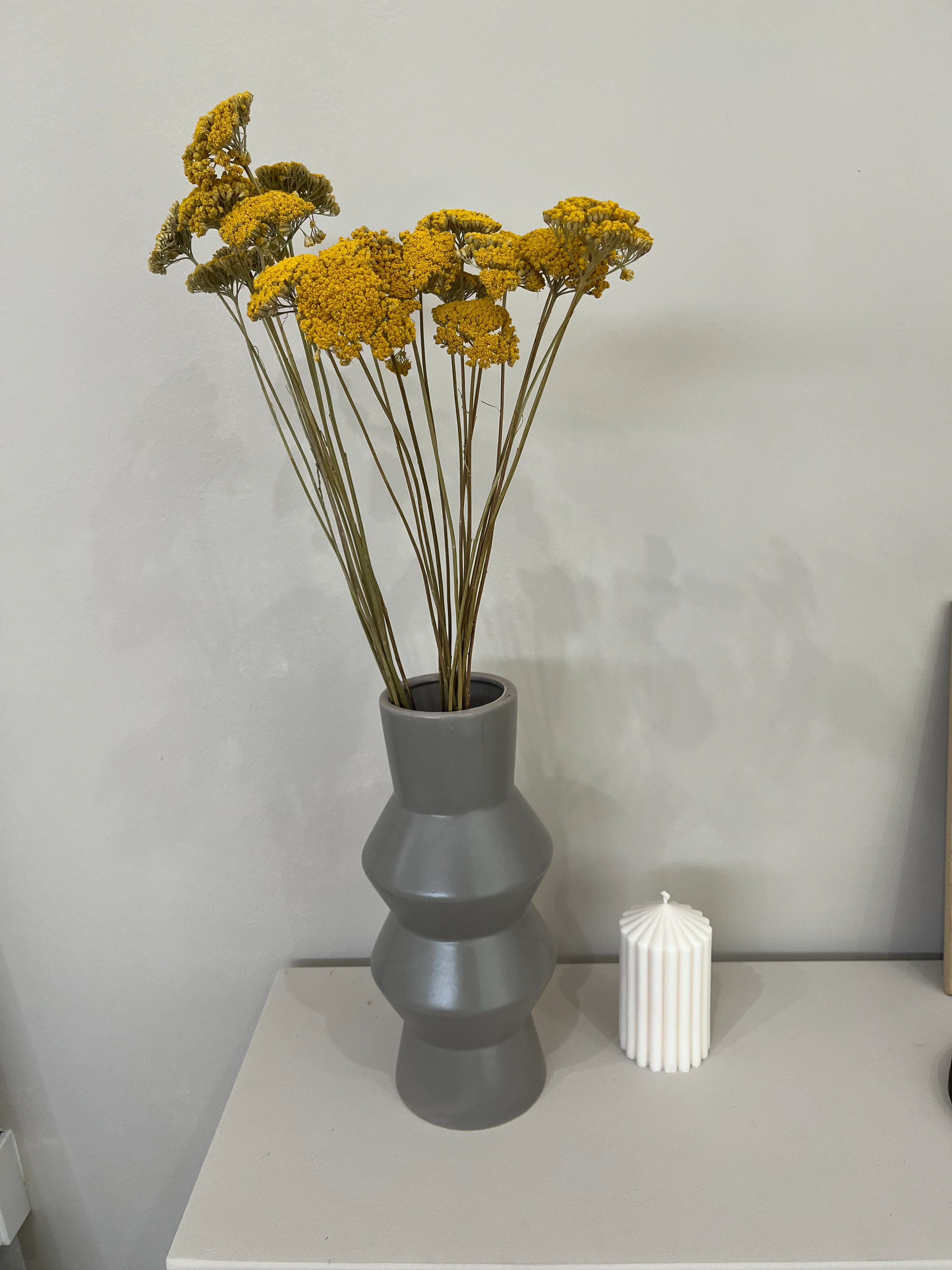 Vasen Sybil 2 Varianten - grau