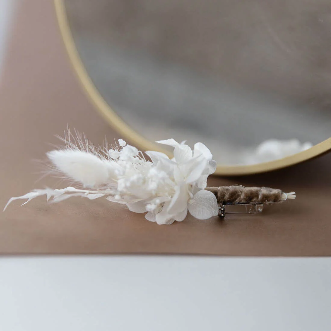 Anstecker Bräutigam Trockenblumen weiß