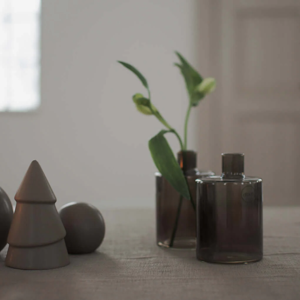 dbkd Pipe Vase Glas - die perfekte Vase für kleine Sträuße