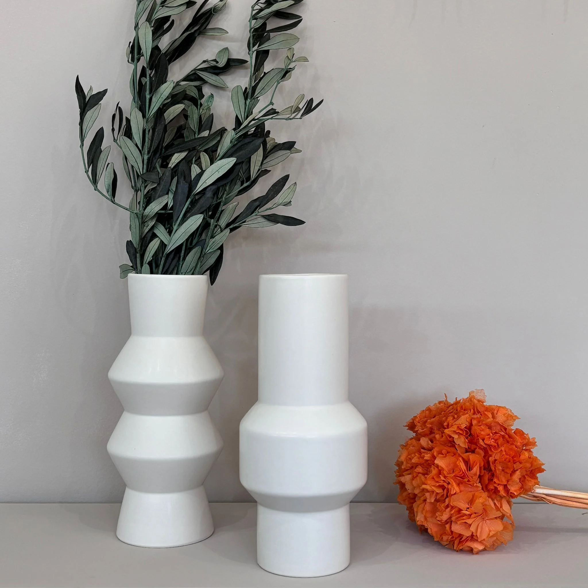 Vasen Sybil 2 Varianten - weiß