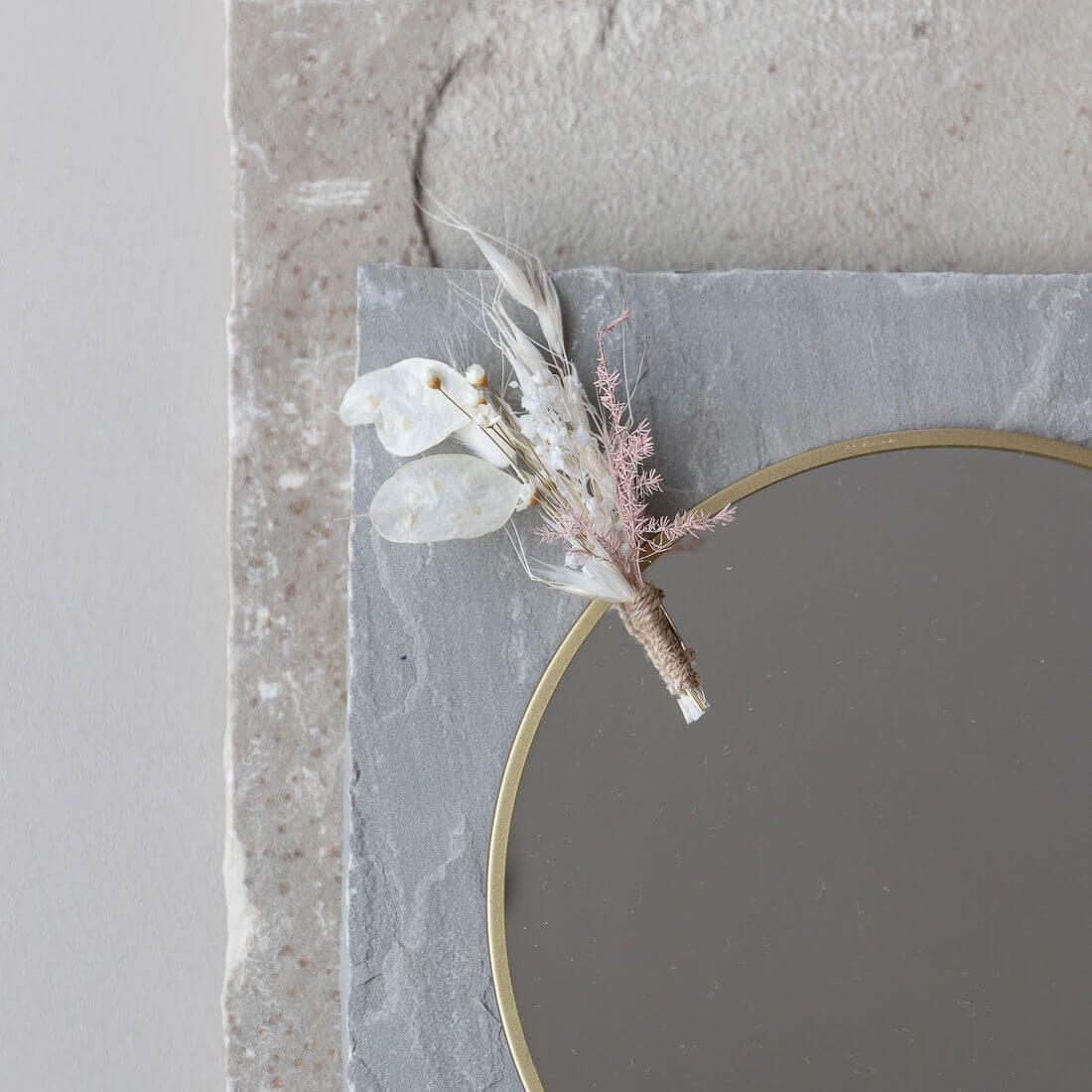 Anstecker Bräutigam I Trauzeuge I Trockenblumen weiß rosa