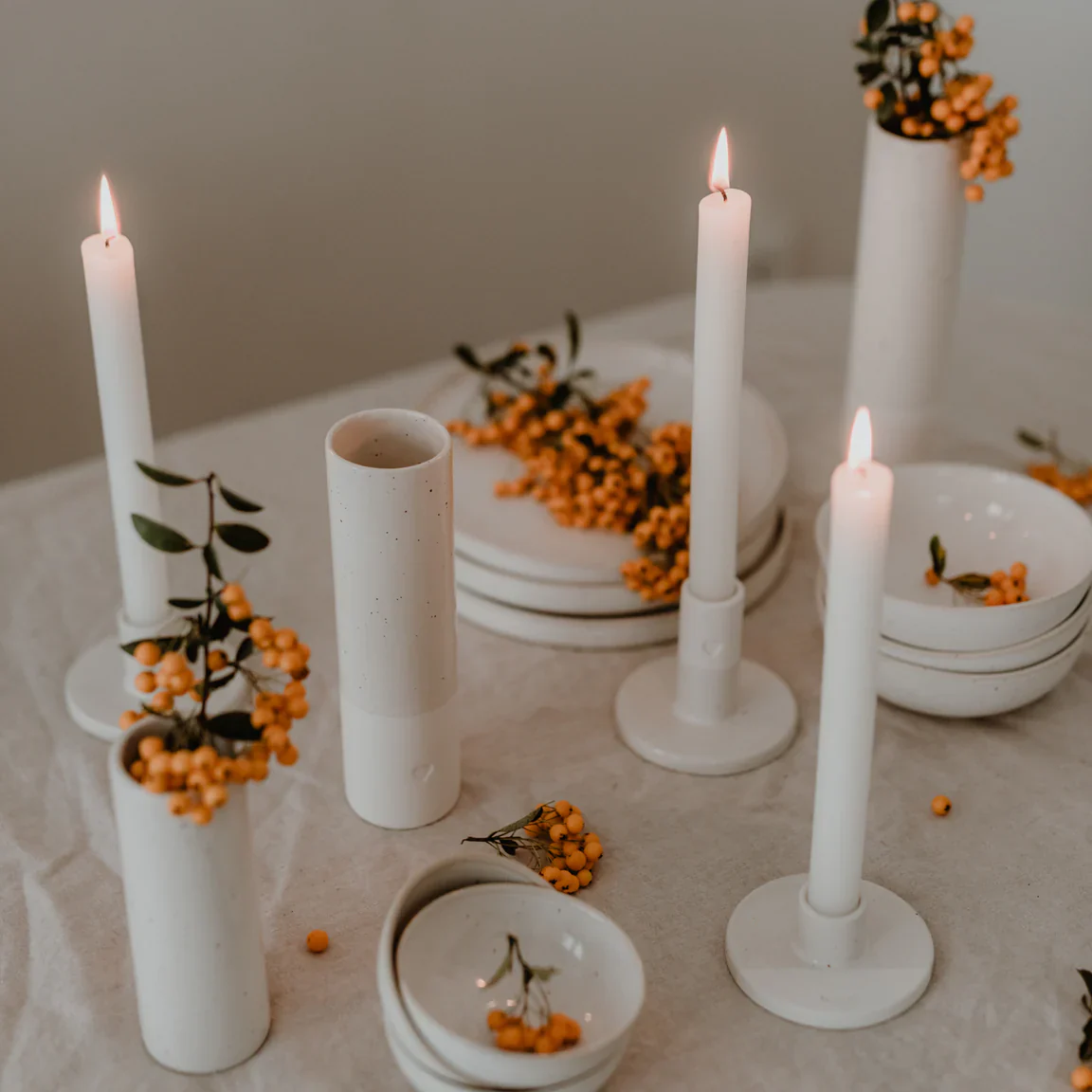 Eulenschnitt Steingut-Vase mit Herz - weiß