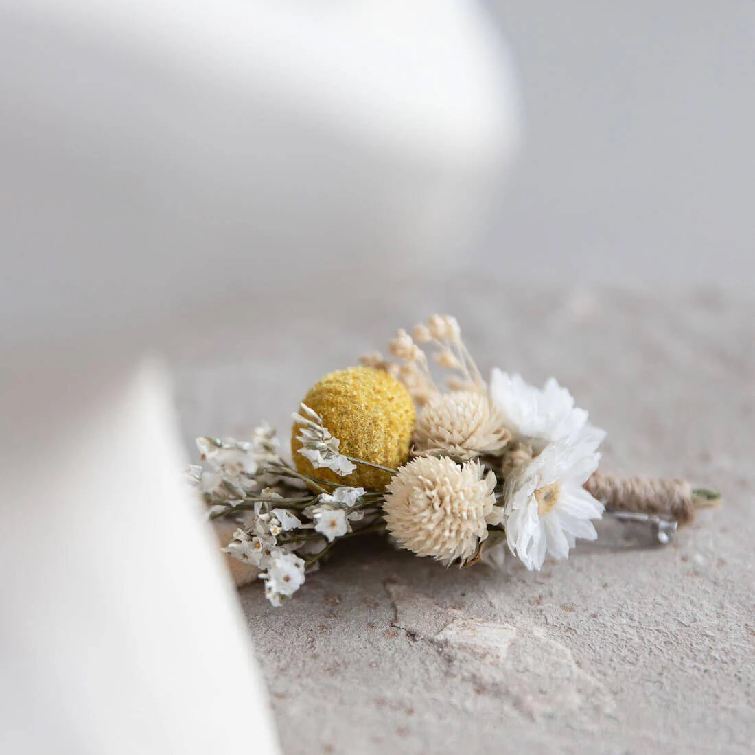 Anstecker Bräutigam I Trauzeuge I Trockenblumen gelb weiß