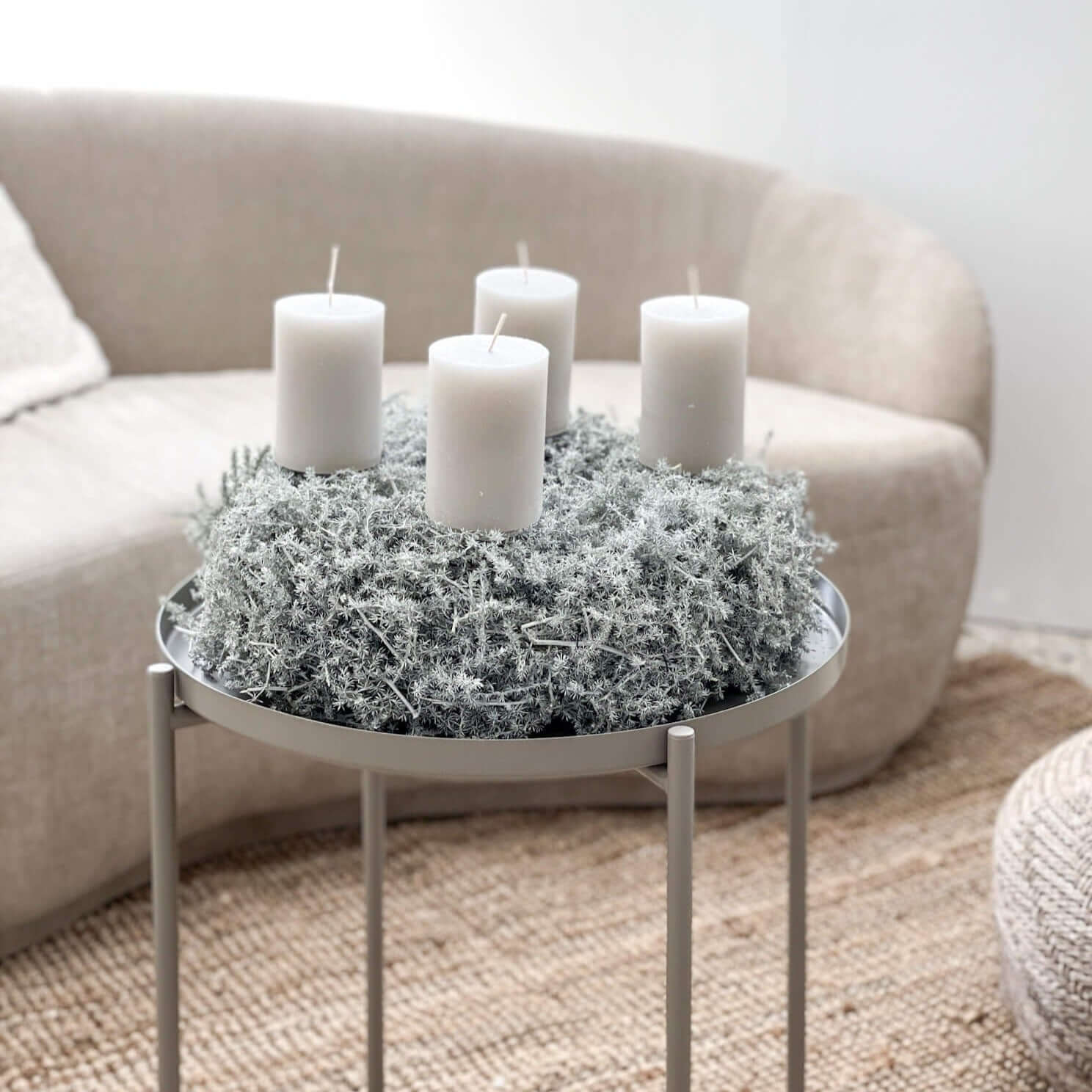 Silberglanz der Jahreszeiten: Adventskranz aus Spargelkraut