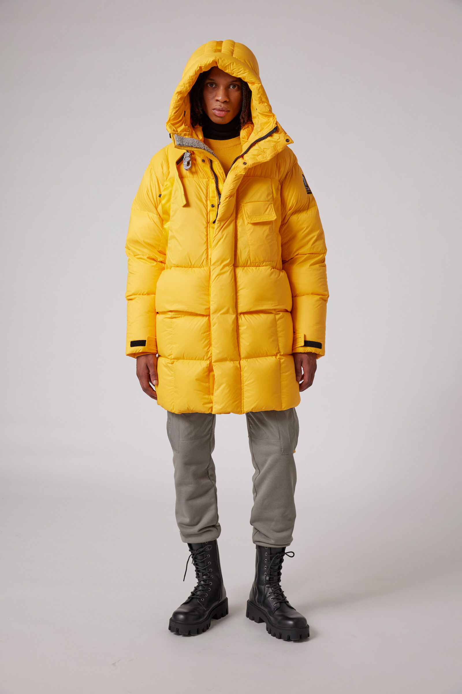 BOLD PARKA - HOODED DOWN JACKET