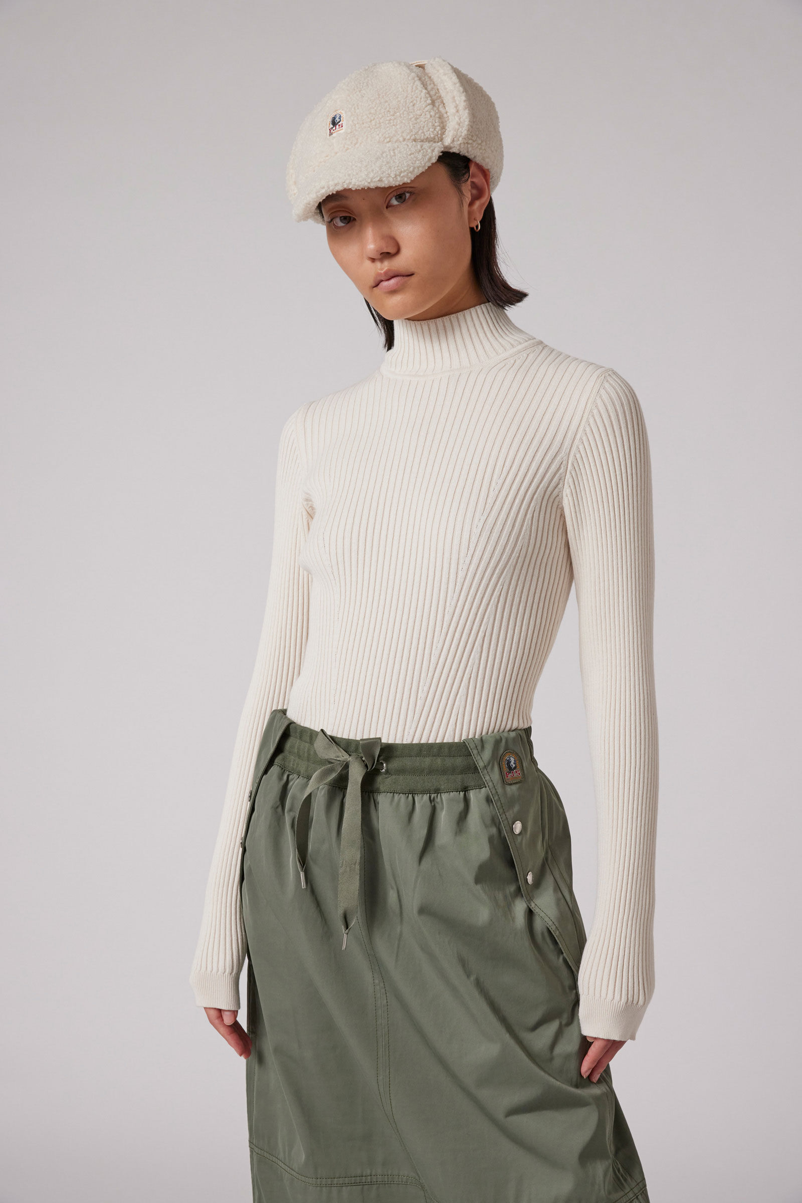 LOTUS - TURTLENECK SWEATER