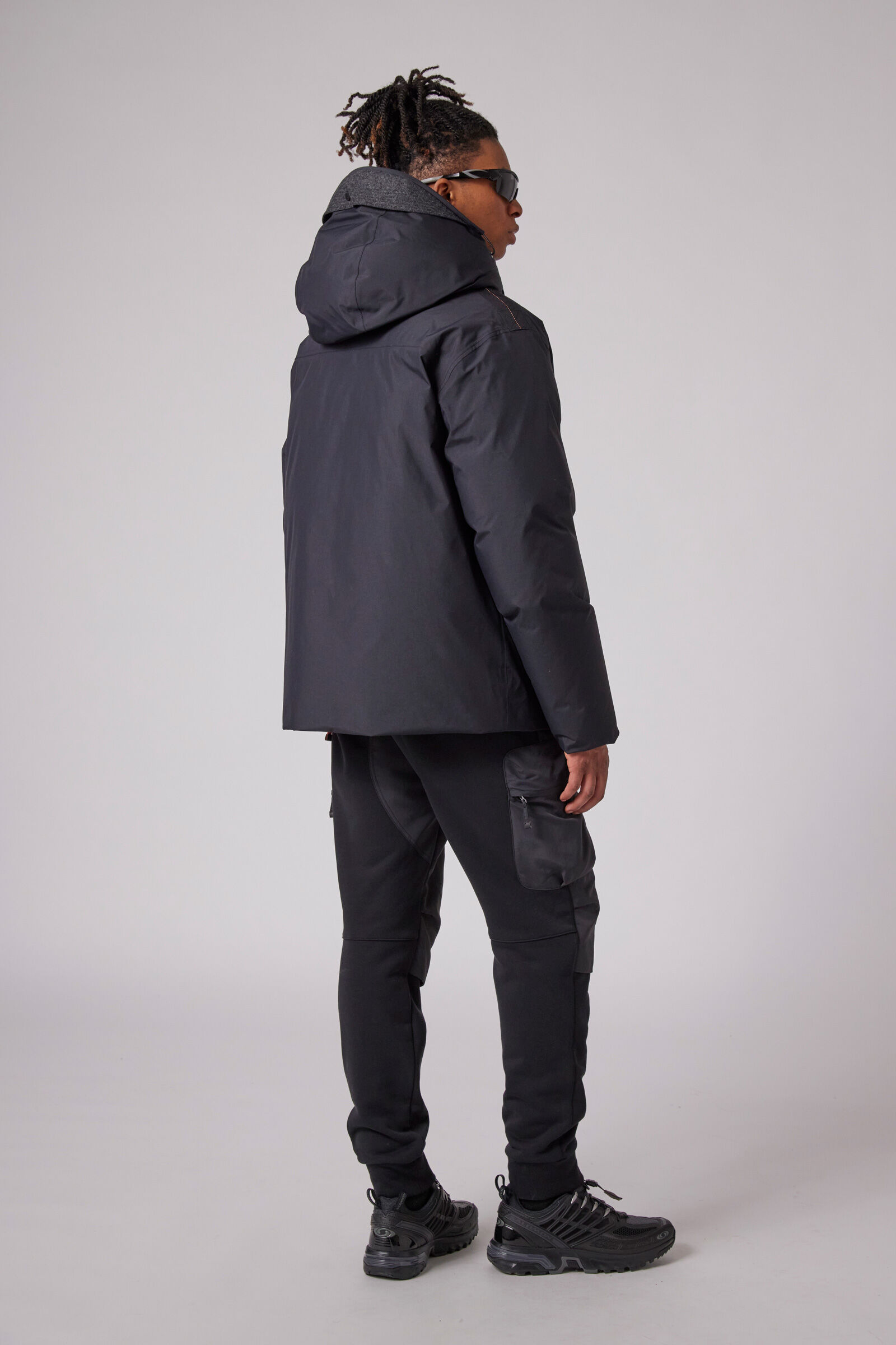 HELO - HOODED JACKET