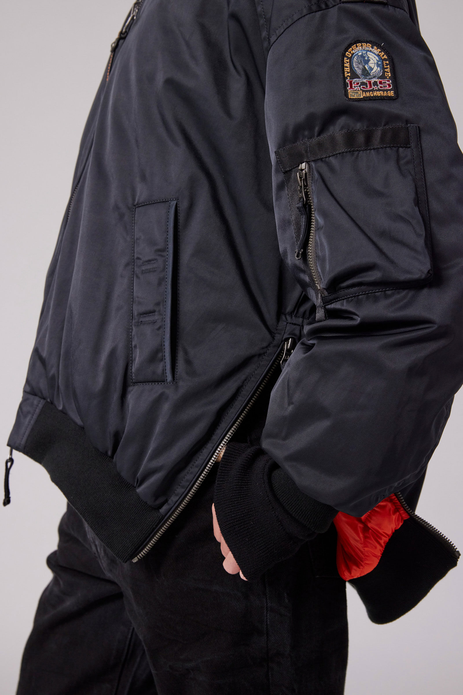 BOMB - REVERSIBLE BOMBER