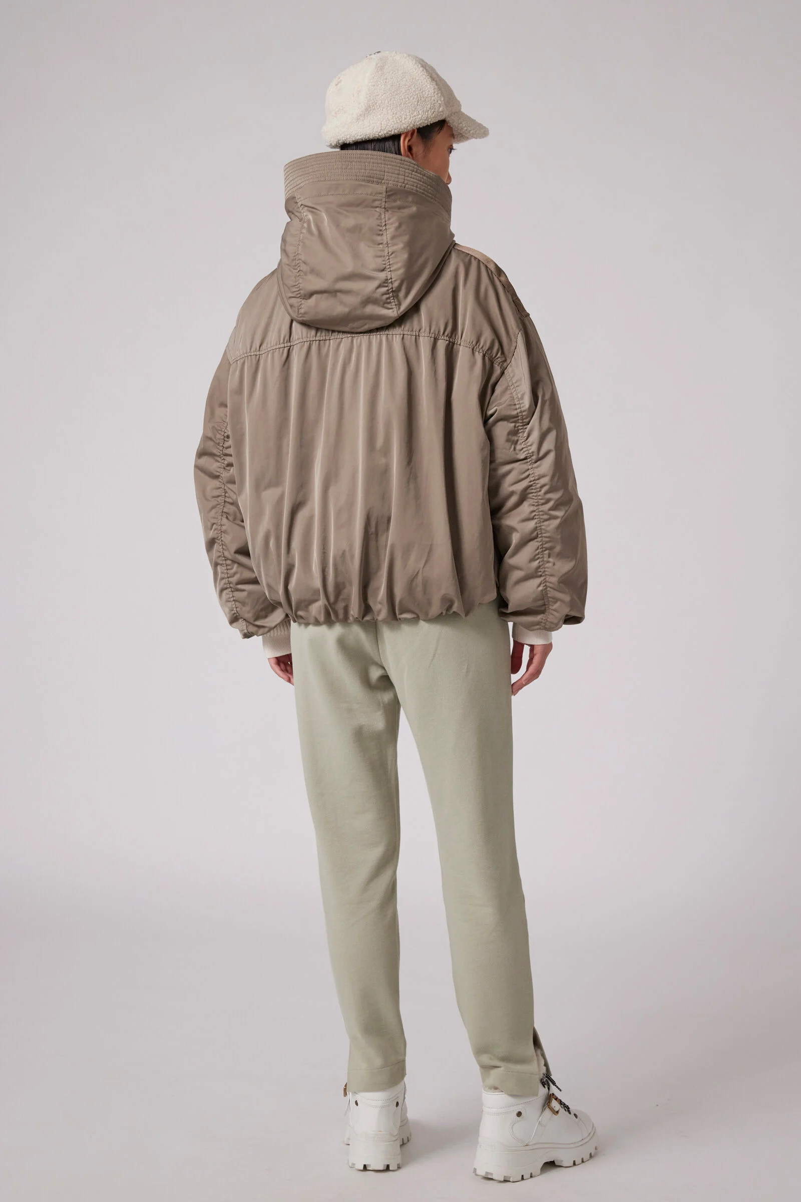 NAADZ - HOODED BOMBER