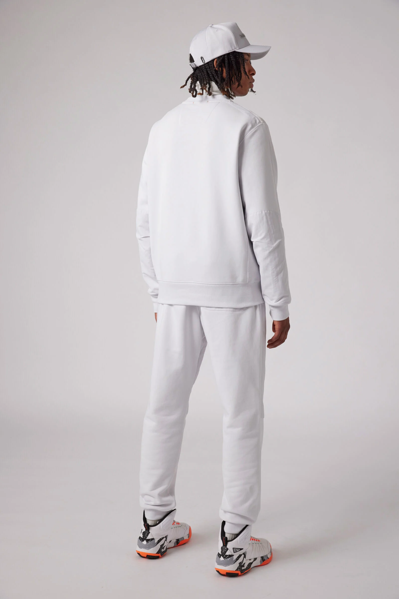 SABRE BASIC - CREWNECK SWEAT