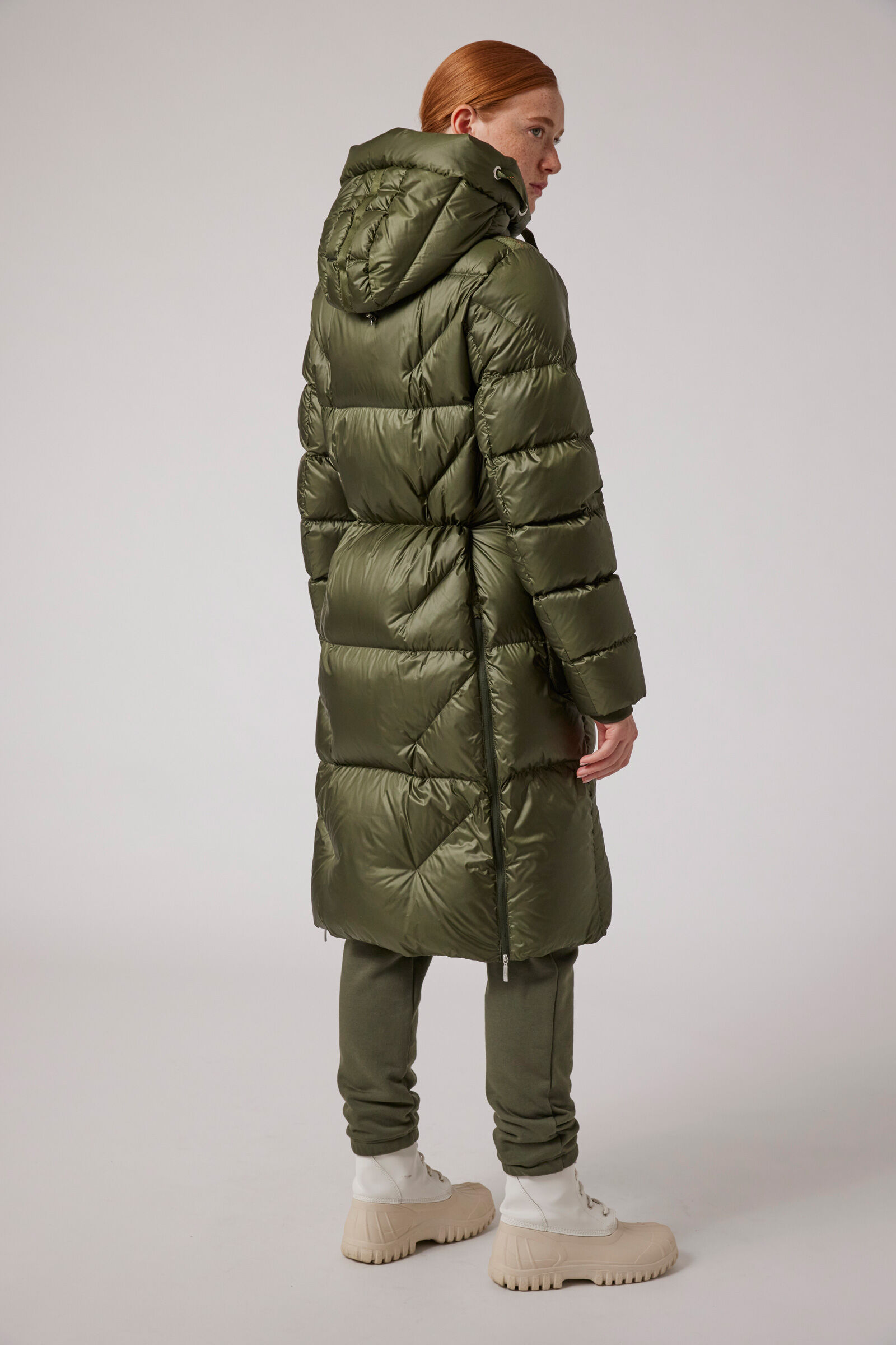 LEONIE - HOODED DOWN JACKET