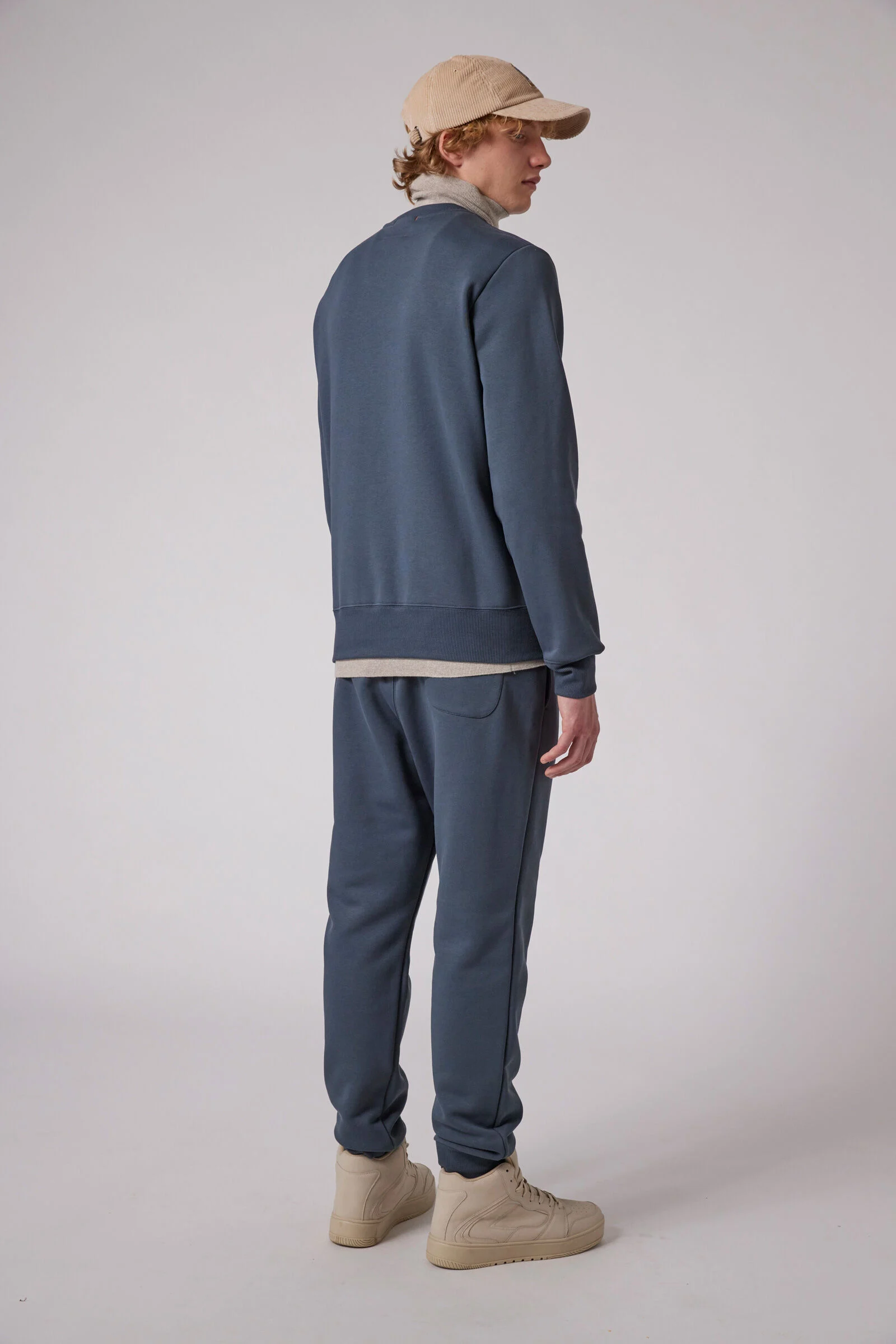 K2 - CREWNECK FLEECE