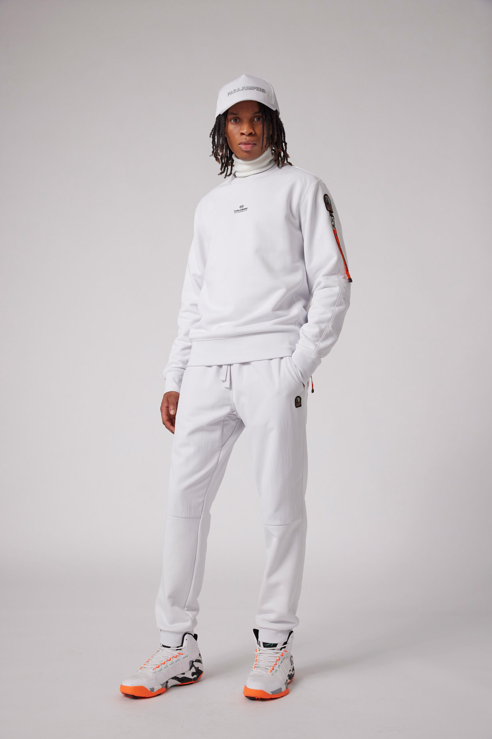 SABRE BASIC - CREWNECK SWEAT