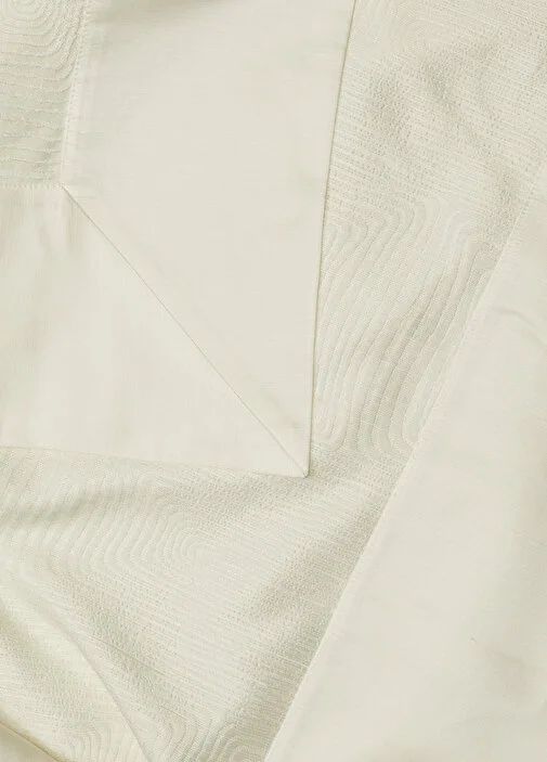 Beyaz Dalga Desenli Masa Örtüsü