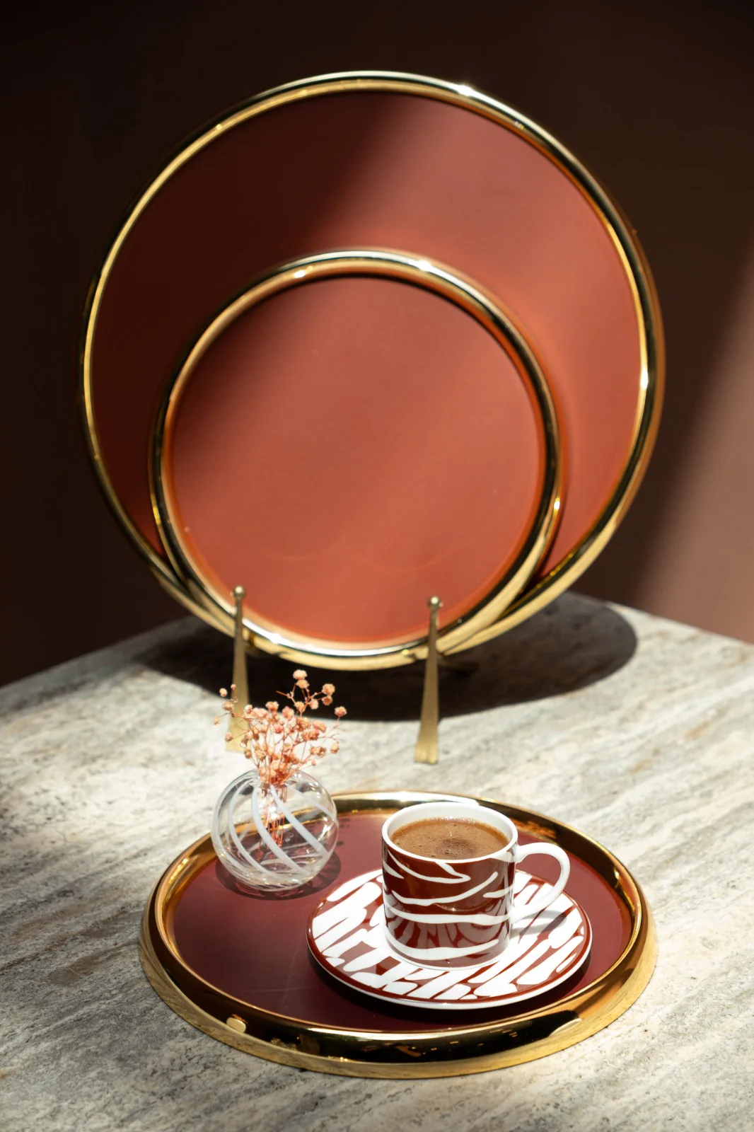 Kiremit Renk Deri Supla ve Kahve Tepsi