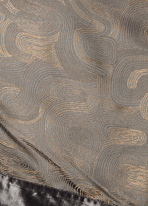 Parlak Gri Dalgalı Masa Örtüsü