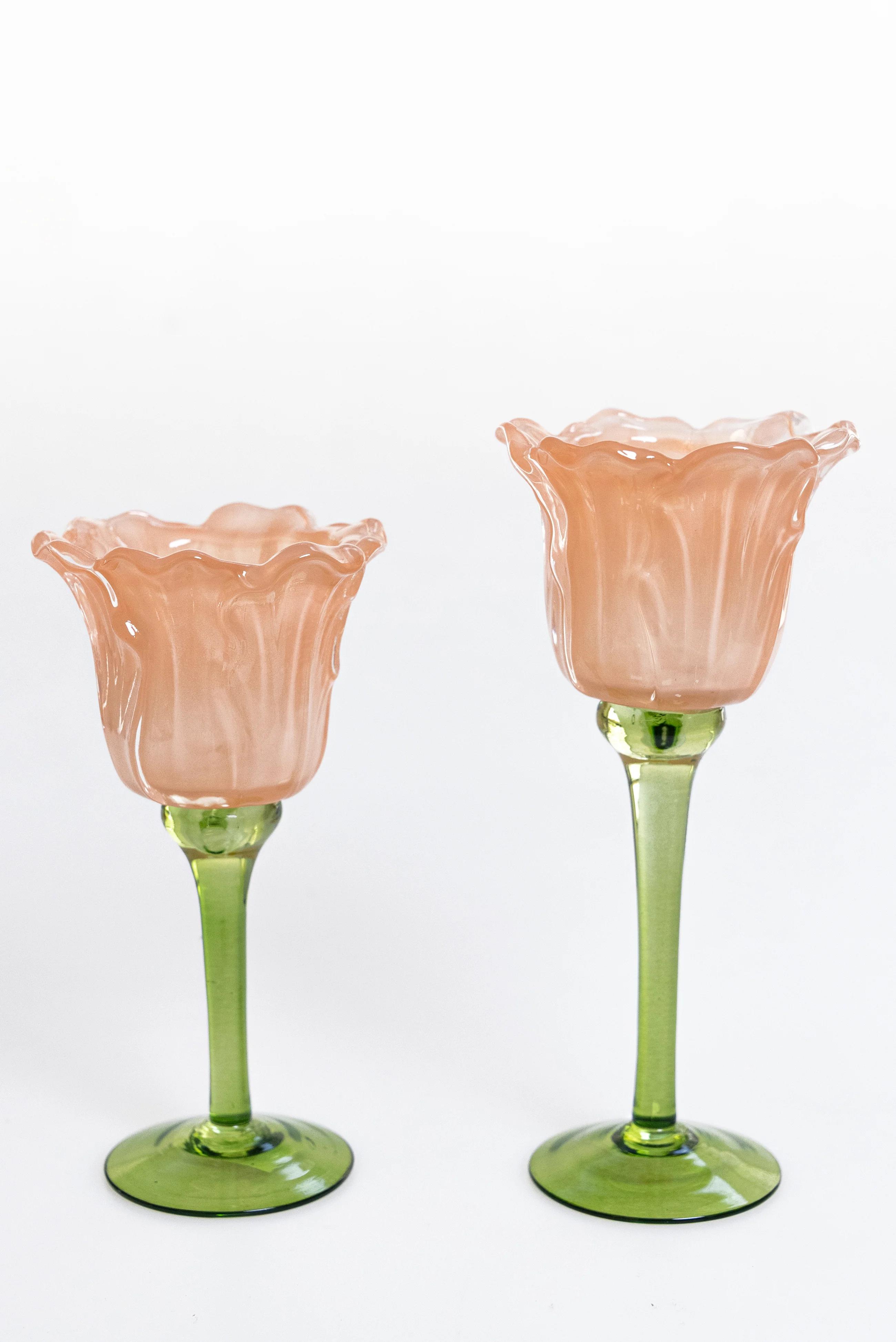 Çiçek Formlu Cam Kadeh Mumluk