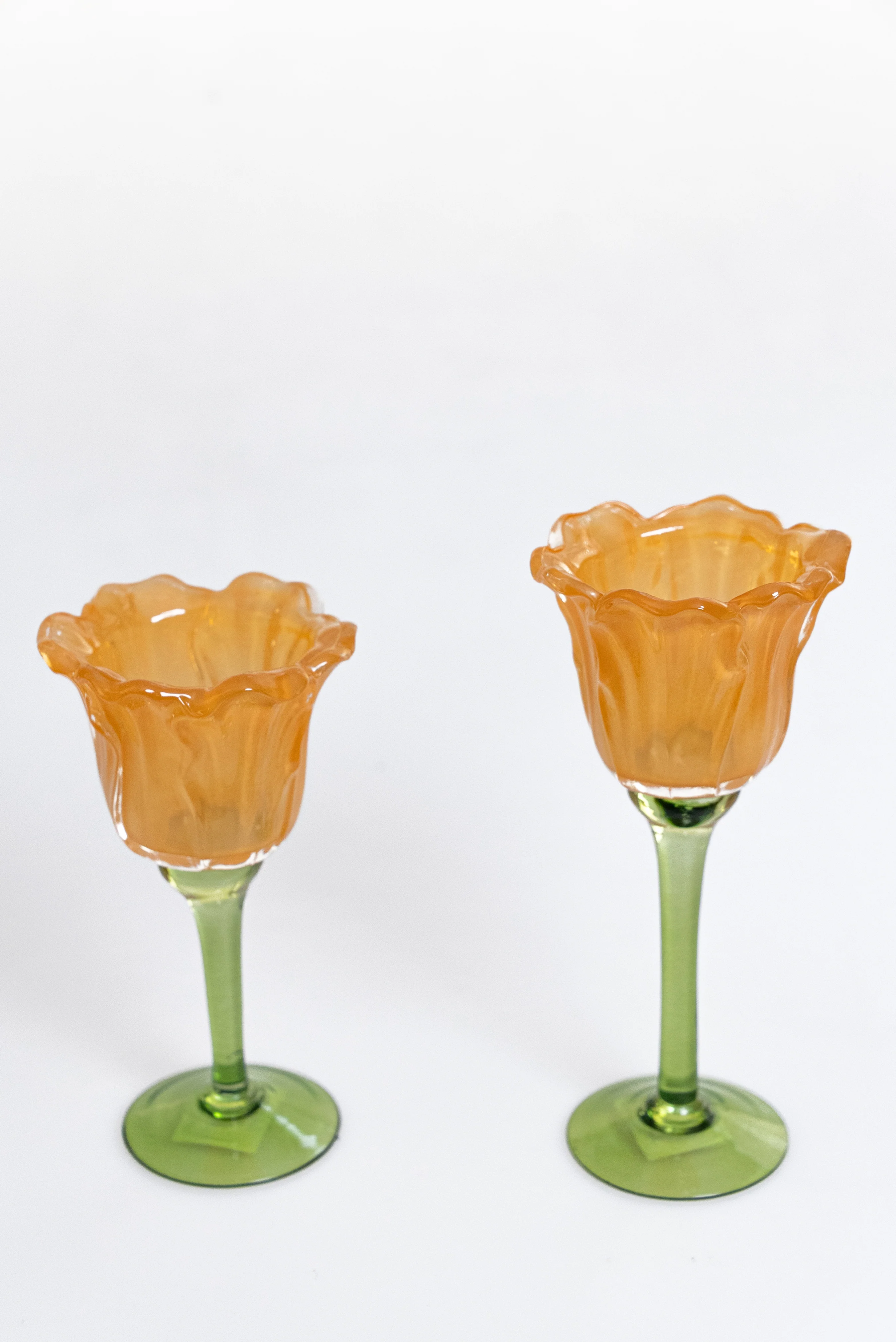 Çiçek Formlu Cam Kadeh Mumluk